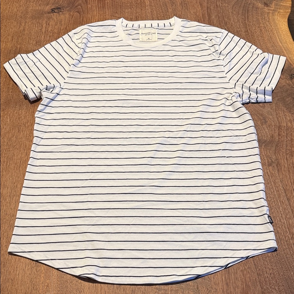 ABERCROMBIE & FITCH SS Tee - XL